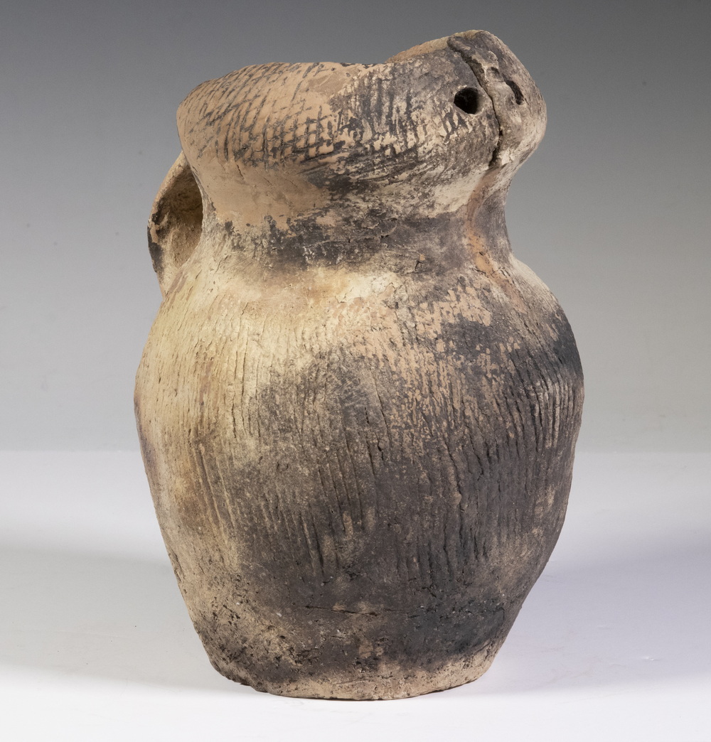 CHINESE NEOLITHIC POTTERY OWL PITCHER,