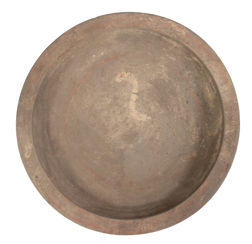 CHINESE HAN DYNASTY POTTERY DISH 2b3d2d