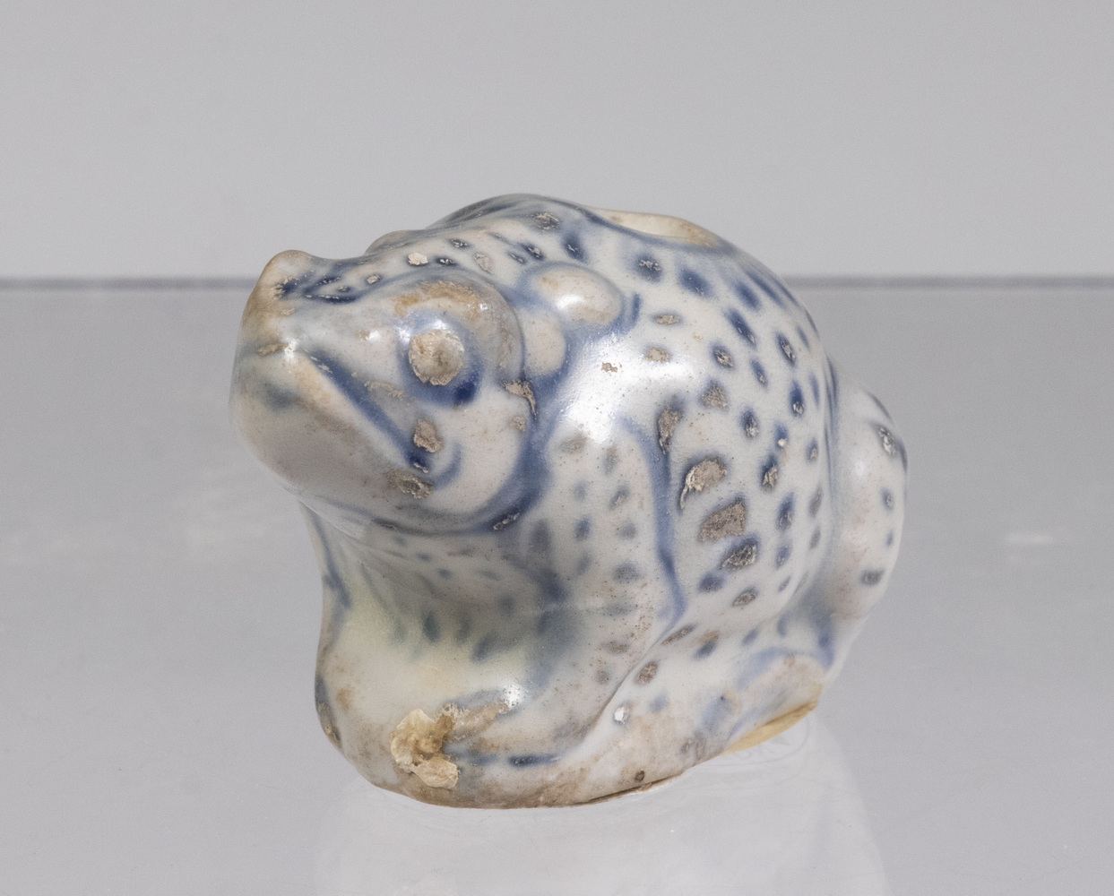 15TH C VIETNAMESE FROG FORM WATER 2b3db9