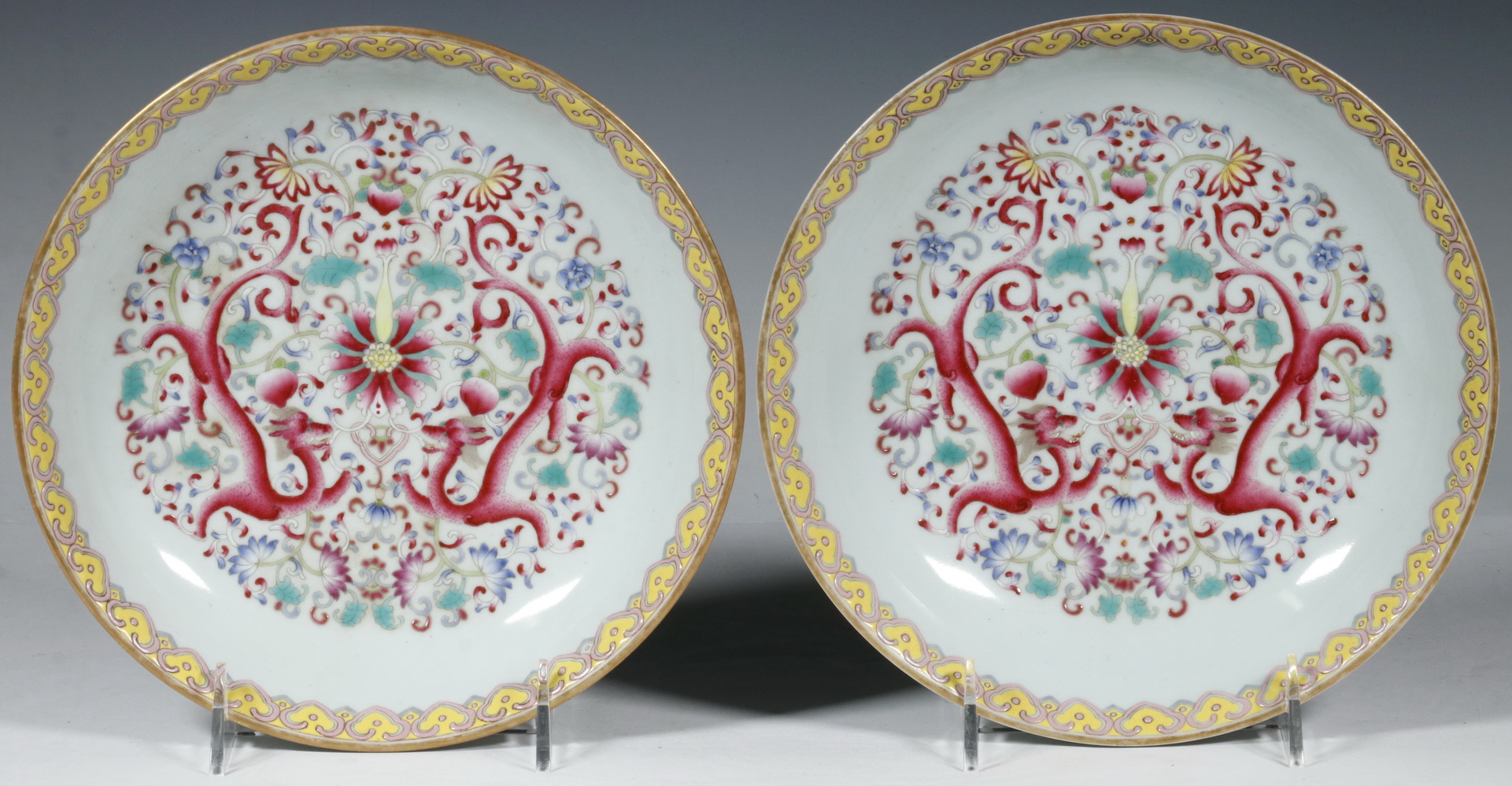 PR CHINESE PORCELAIN PLATES Pair of