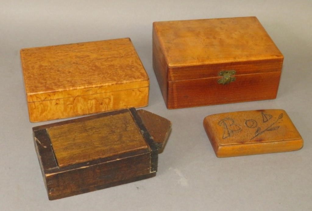 4 SMALL WOOD TRINKET BOXESca late 2b726a