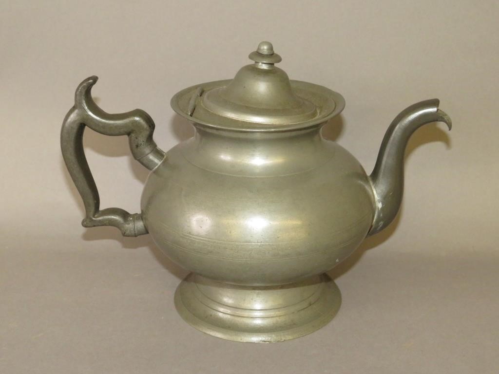 ENGLISH BRITANNIA TEAPOTca 1830  2b72b7