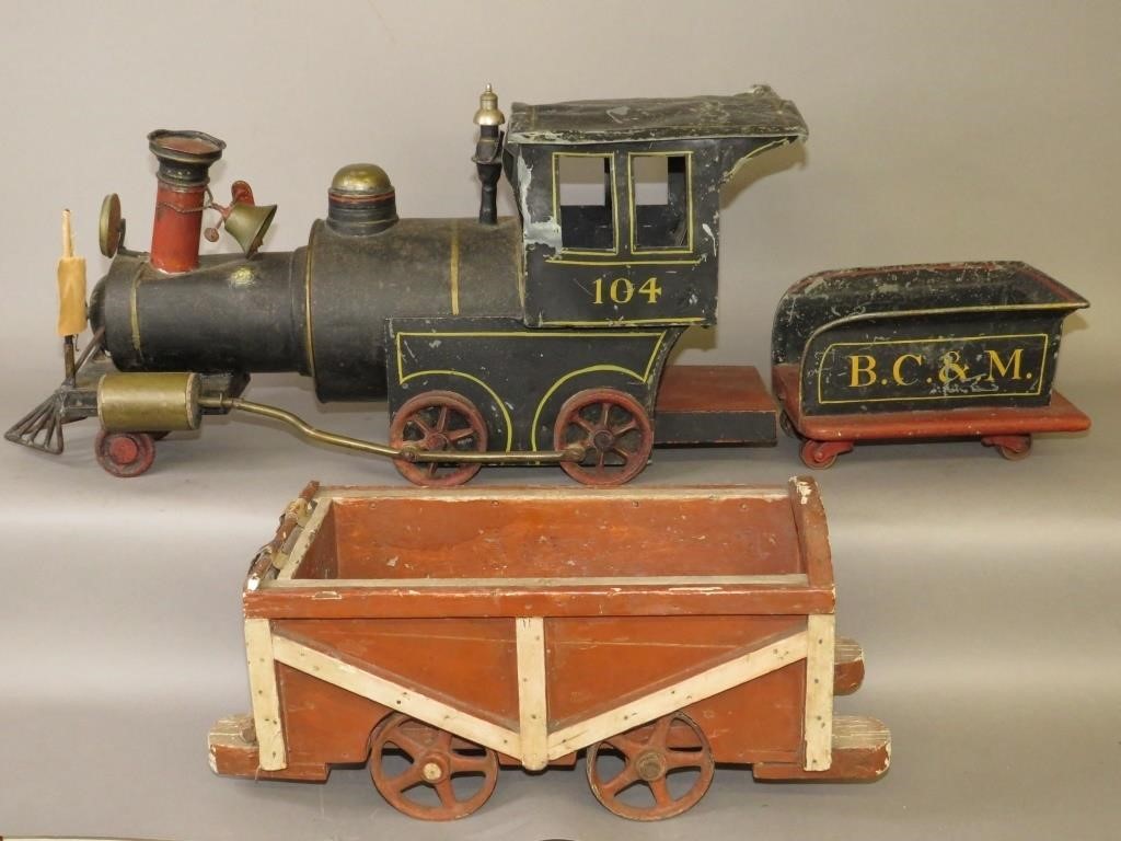 HOMECRAFTED RIDE-ON TOY STEAM ENGINE