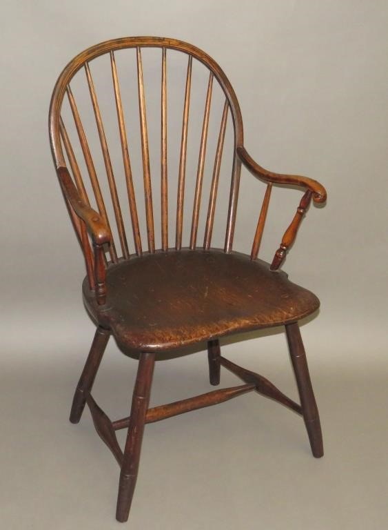 BOW BACK WINDSOR ARM CHAIRca. 1800;