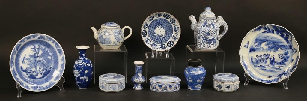 11 PIECES CHINESE BLUE AND WHITE 2b774b