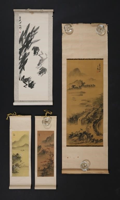 4 CHINESE SCROLLS4 Chinese scrolls.
