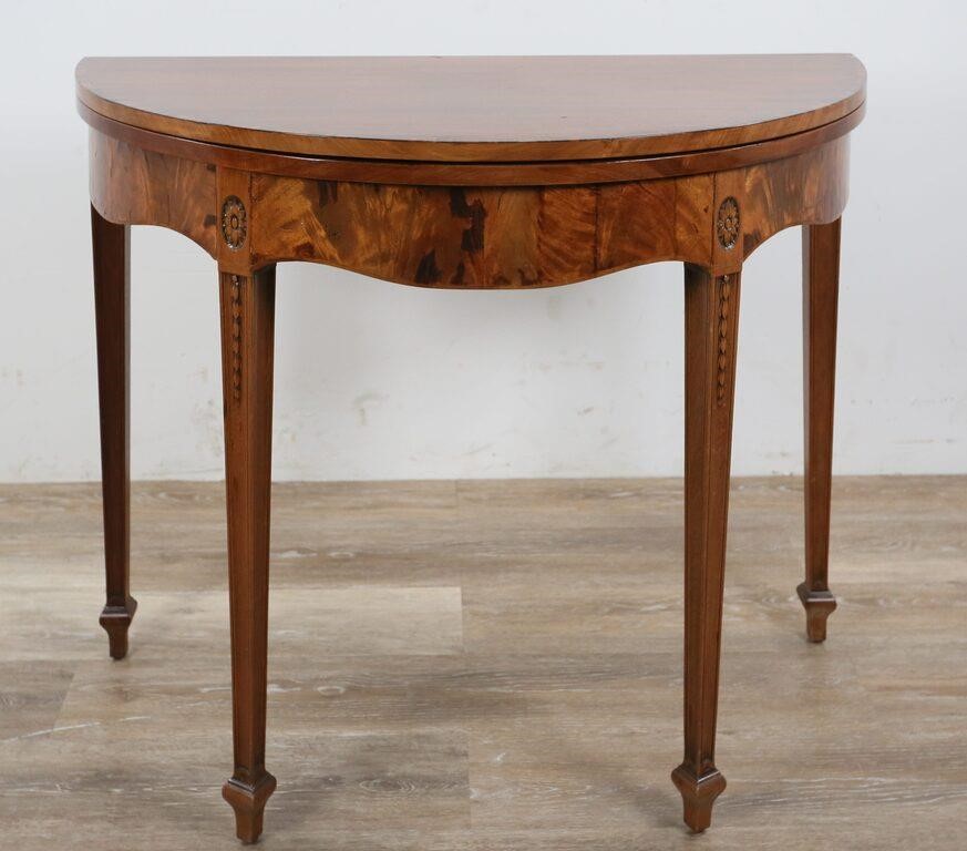 FEDERAL STYLE DEMILUNE SIDE TABLEFederal