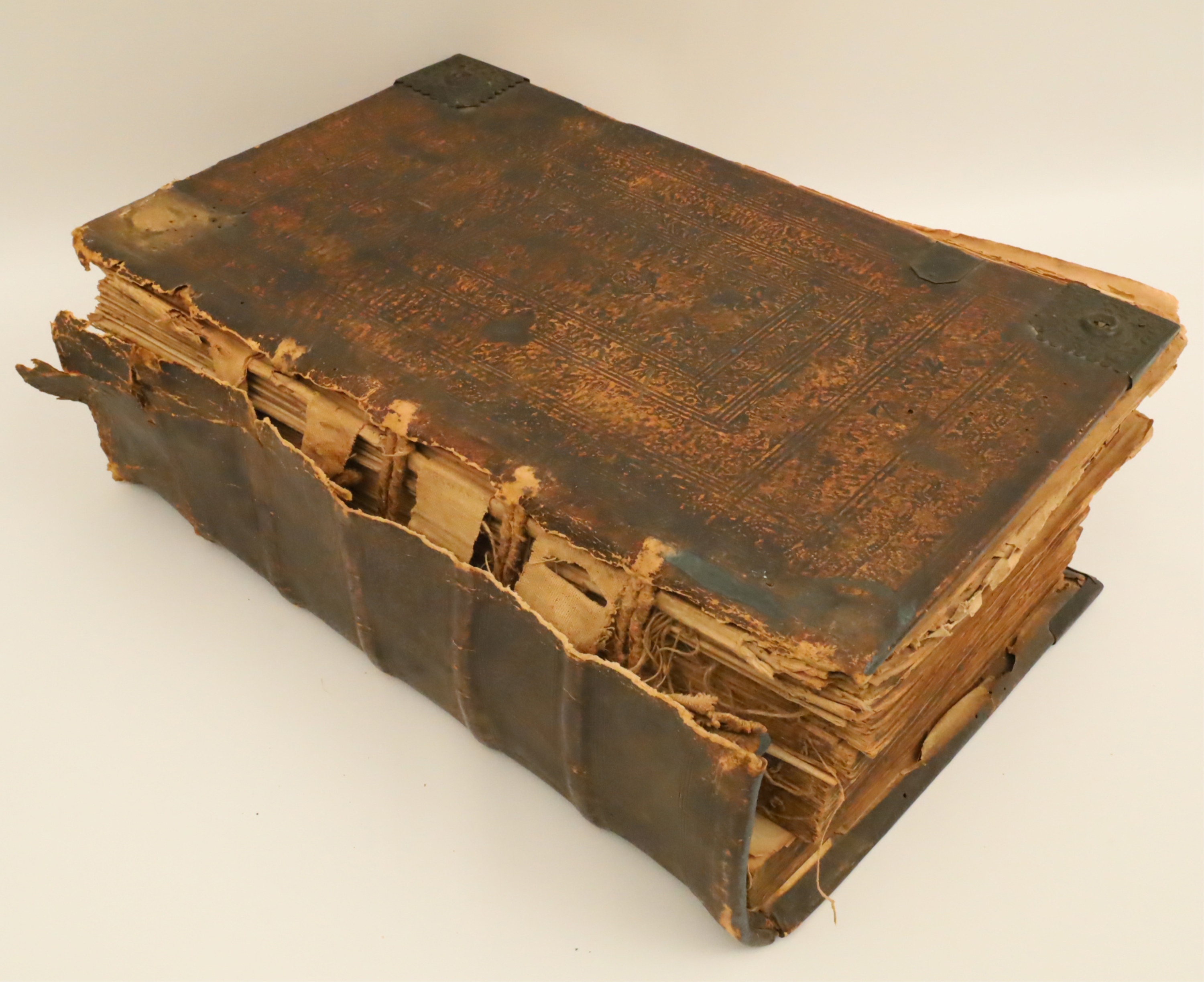 18TH CENTURY HOLY BIBLE Printed