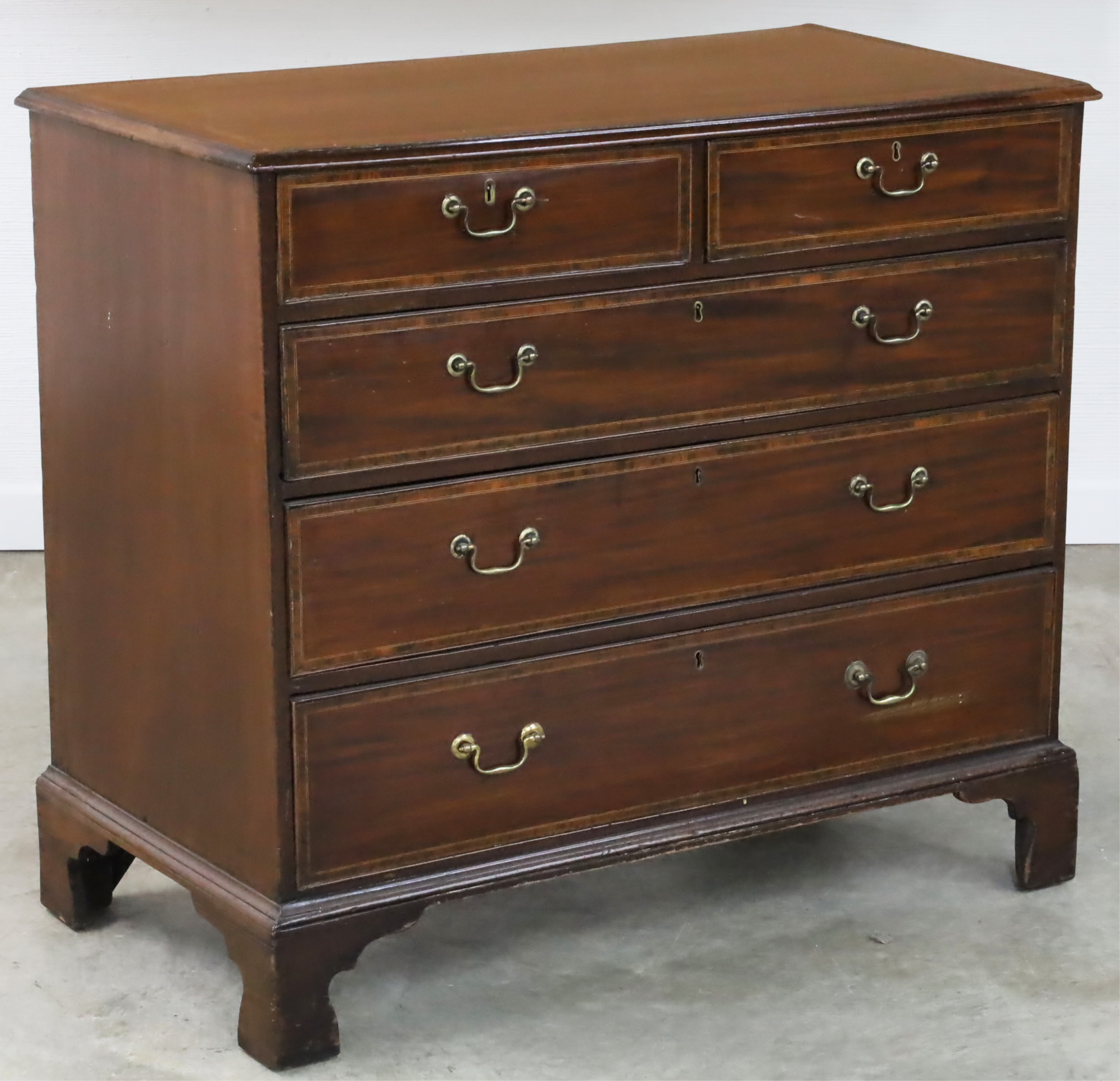 GEORGIAN MAHOGANY CROSSBANDED CHEST