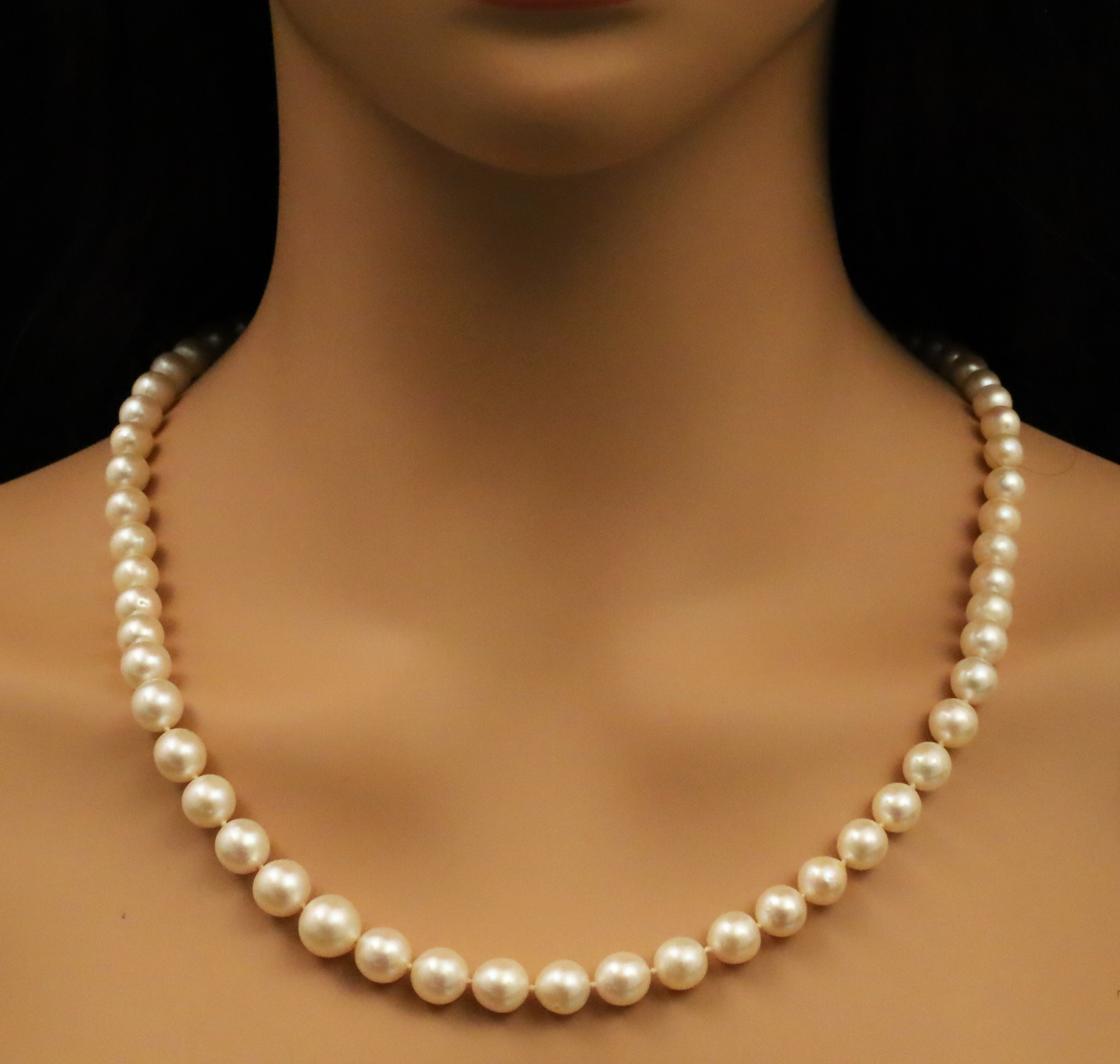 22" NATURAL PEARL NECKLACE 22"