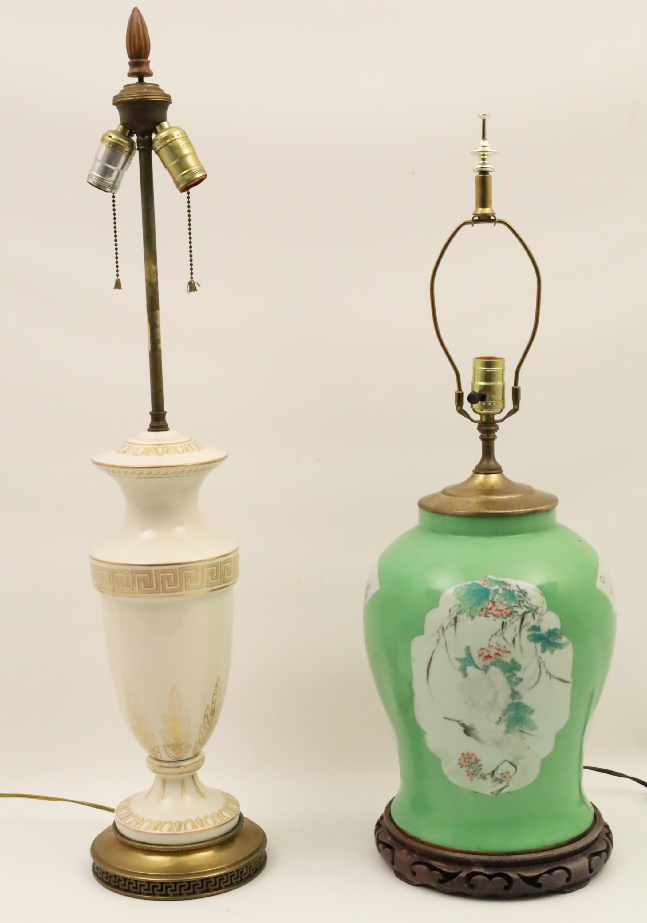 2 PORCLEAIN LAMPS One being a Chinese 2b7b65