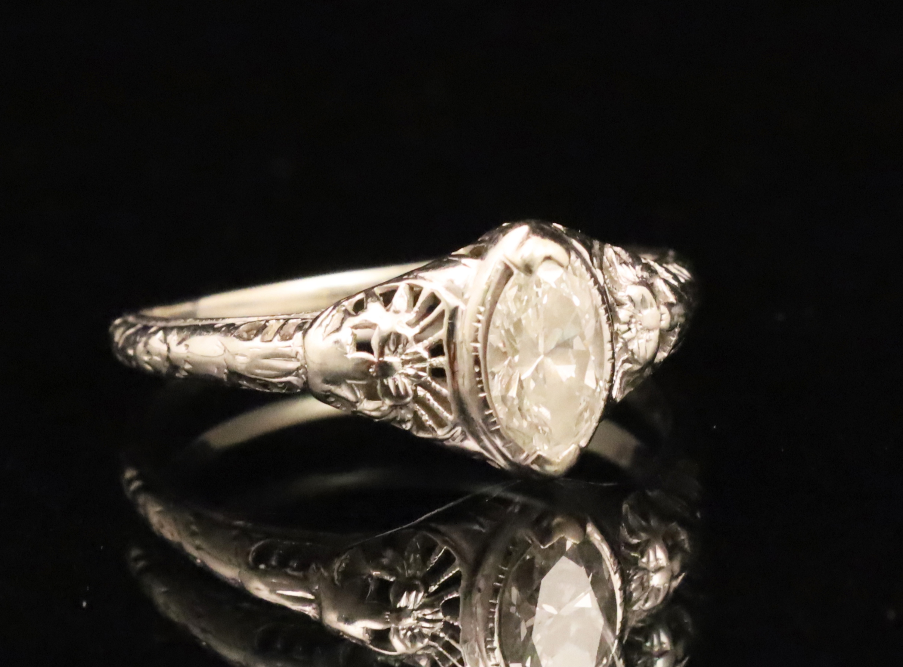 ANTIQUE PLATINUM AND DIAMOND LADY S 2b7b76