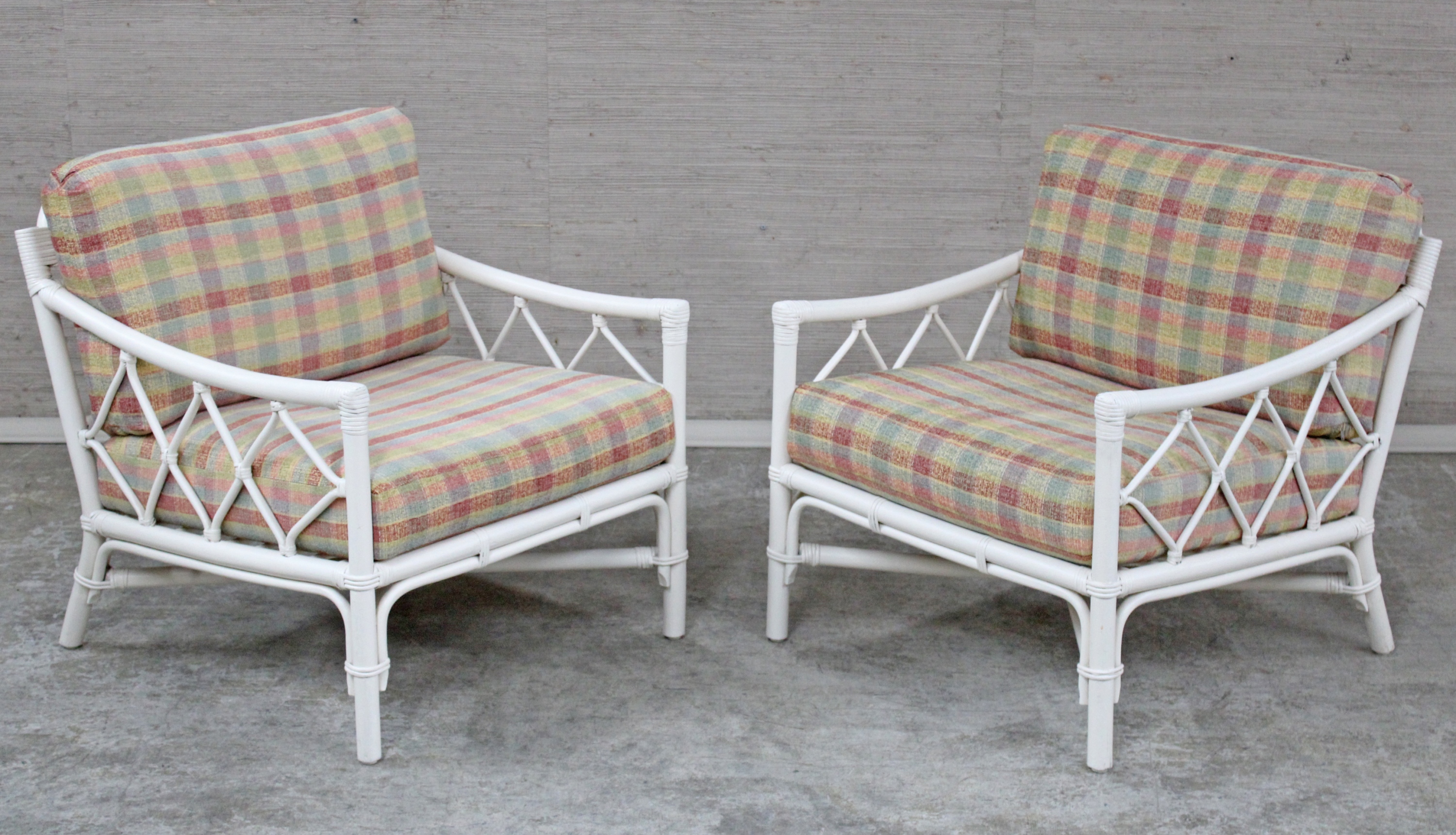 PAIR OF FAUX BAMBOO CLUB CHAIRS 2b7b8c