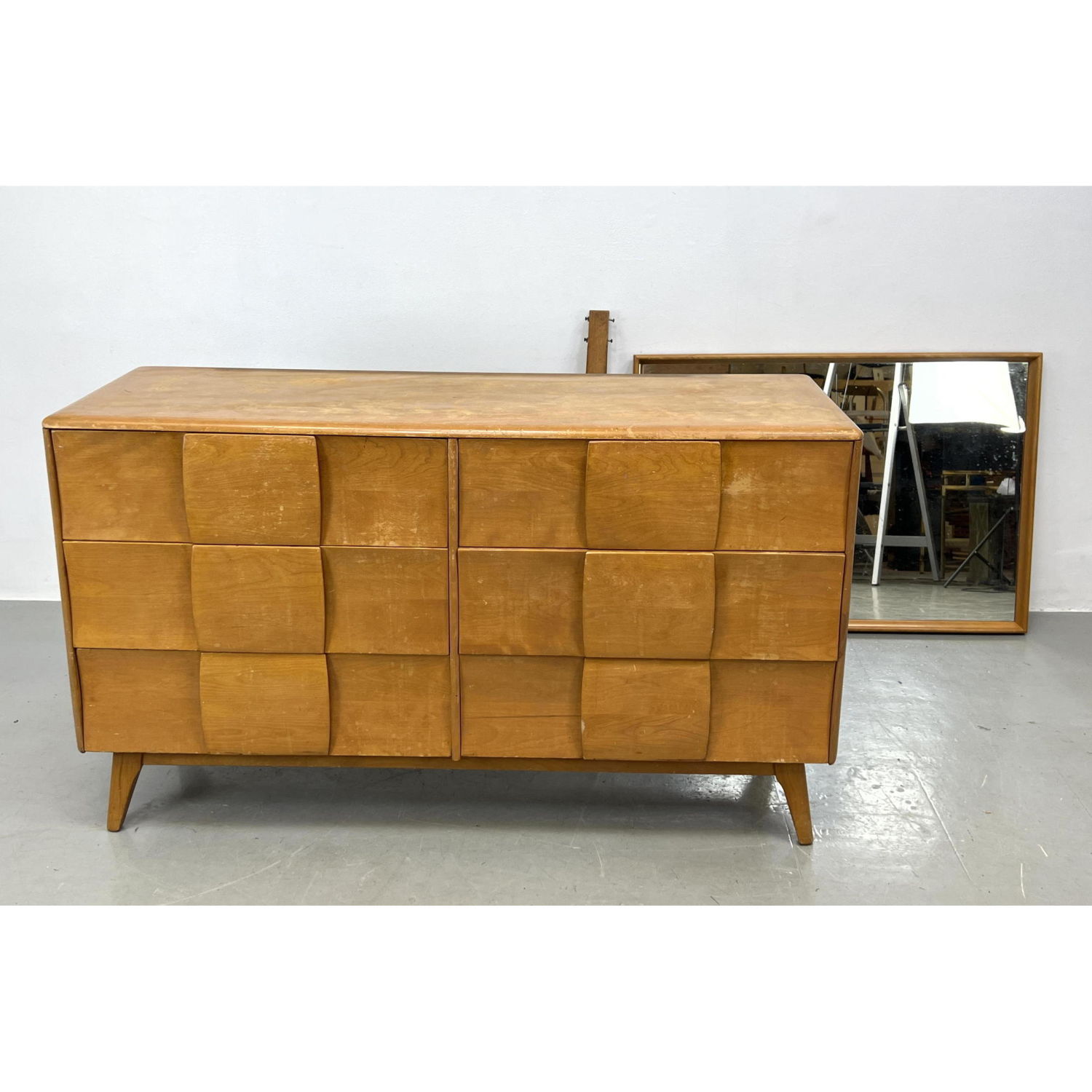 HEYWOOD WAKEFIELD Champagne Dresser 2b8c8a