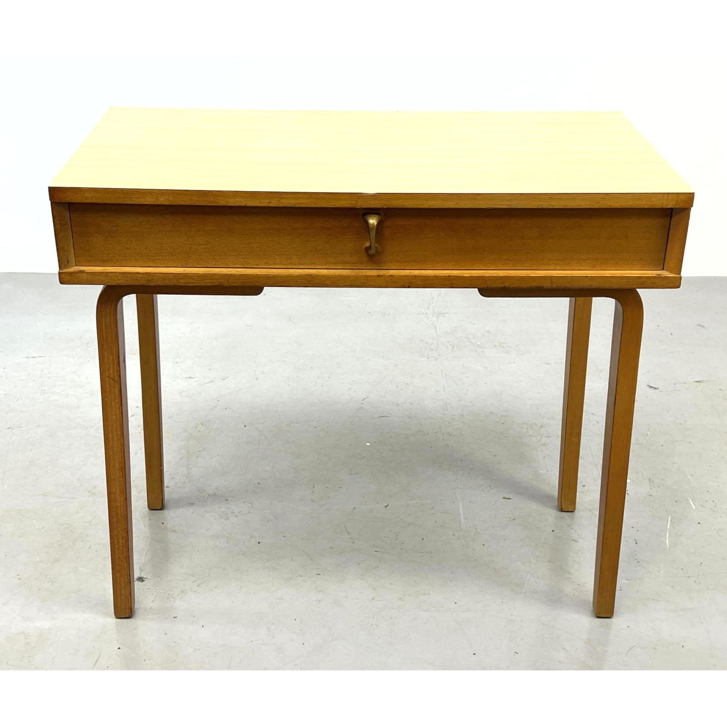Small Desk with bent plywood legs  2b8d91