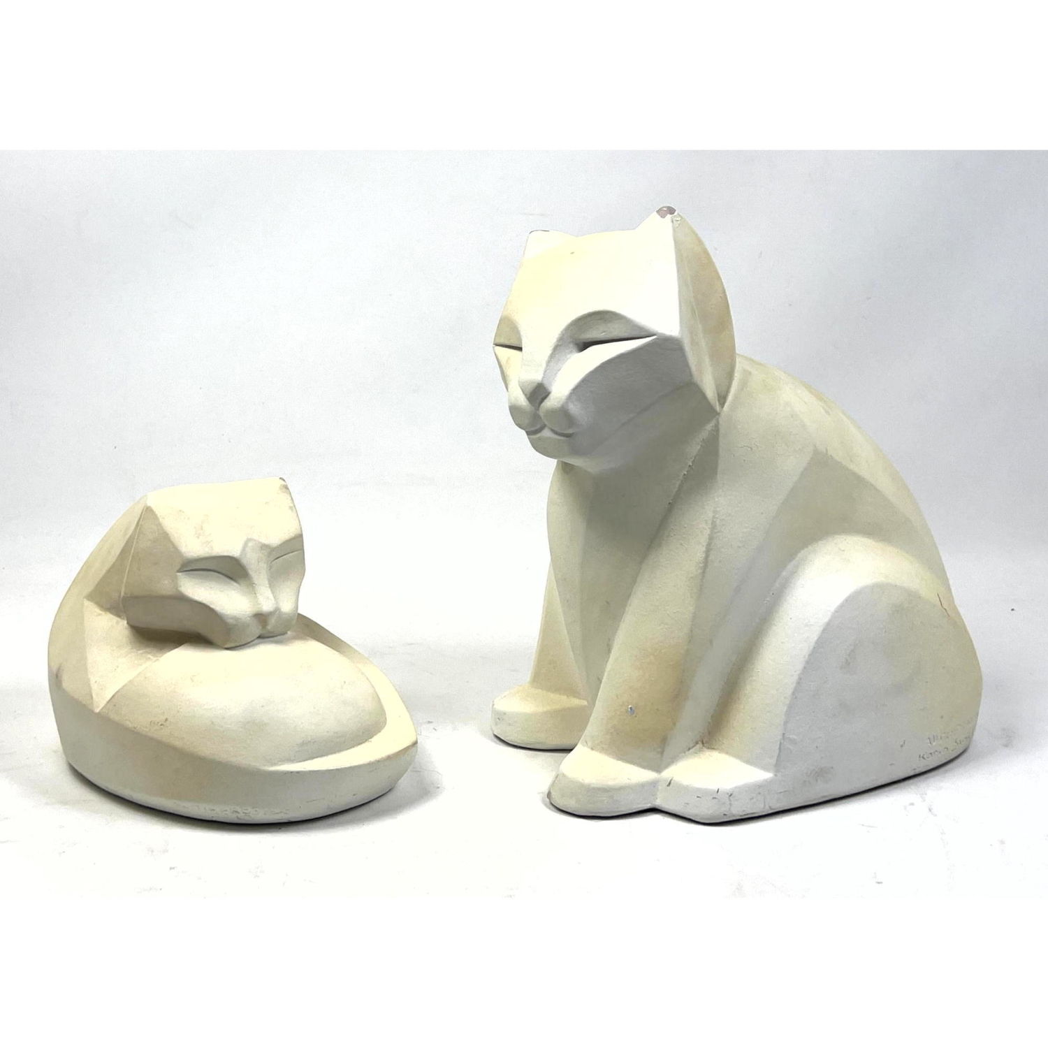 2pcs Modernist Cat form sculptures  2b8df0