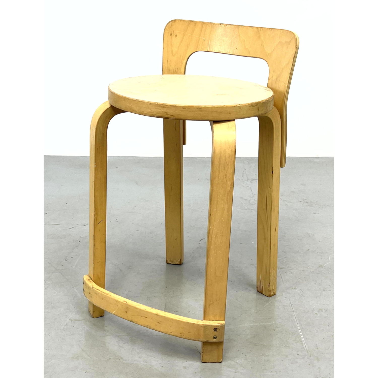 ALVAR AALTO Artek Stool. Laminate Seat.