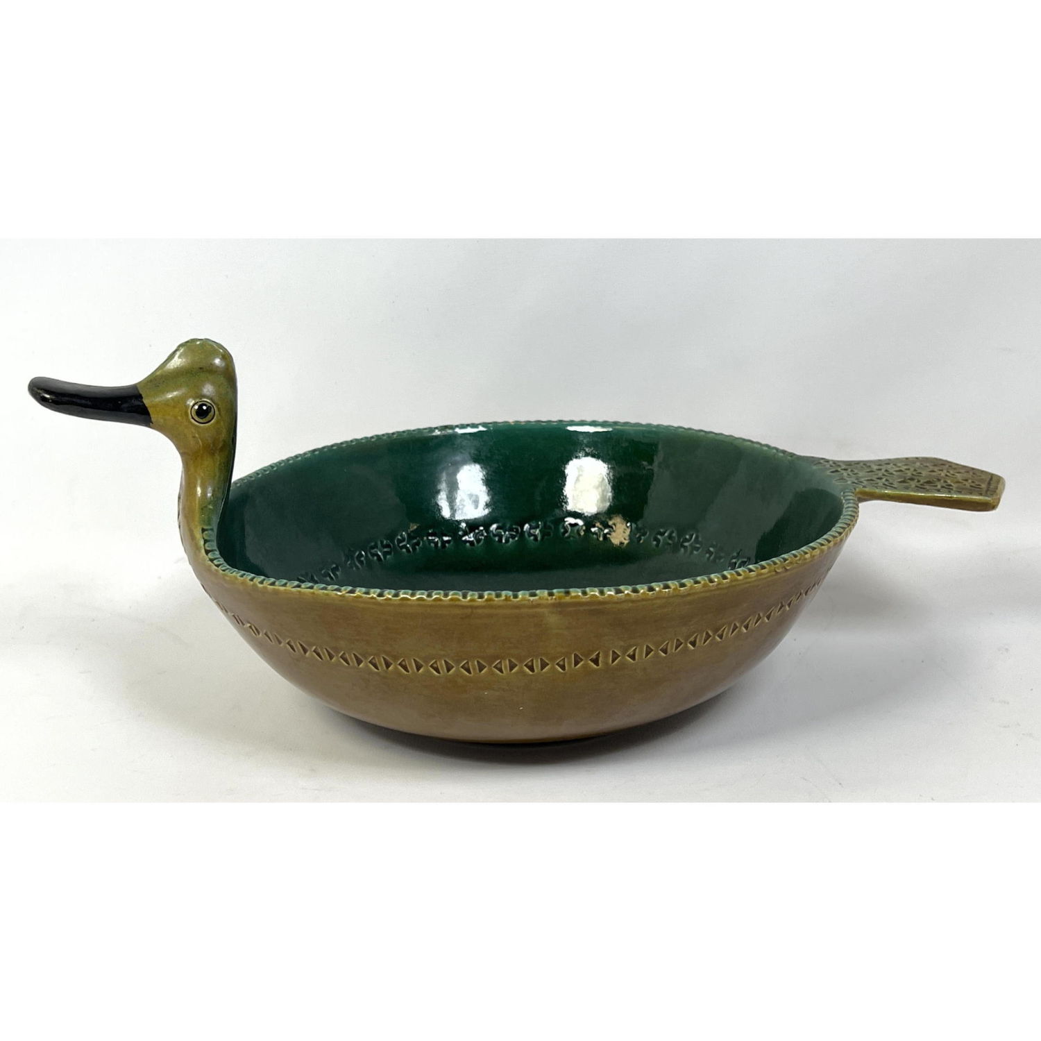 Italian Art Pottery Bird Form Bowl.