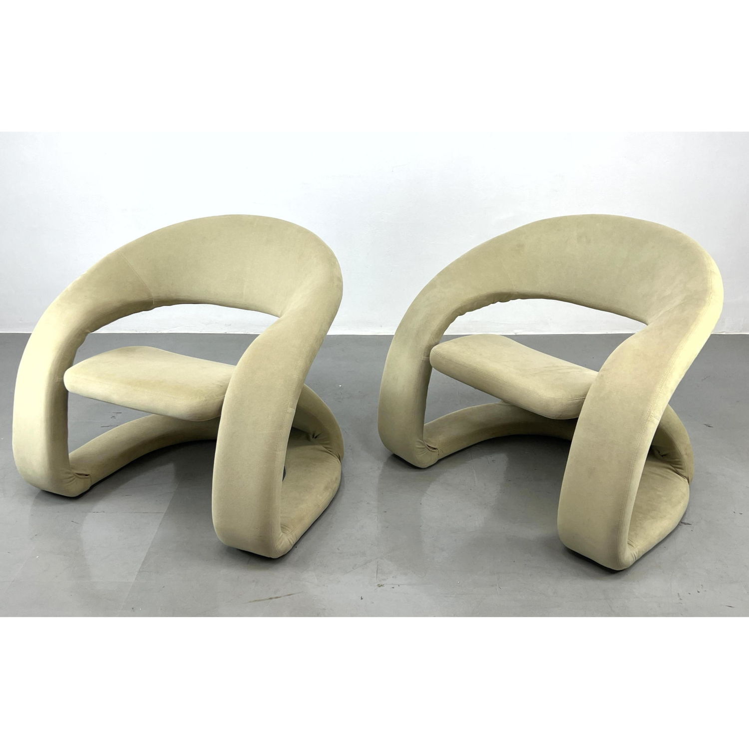 Pr JAYMAR Modernist Lounge Chairs.