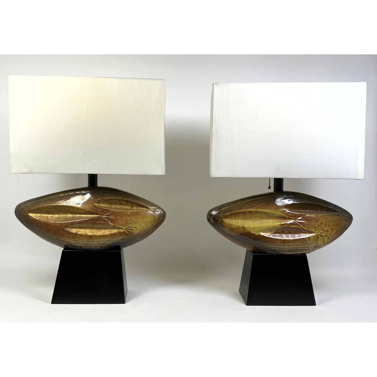 In the style HEIFETZ lamp company  2b9001