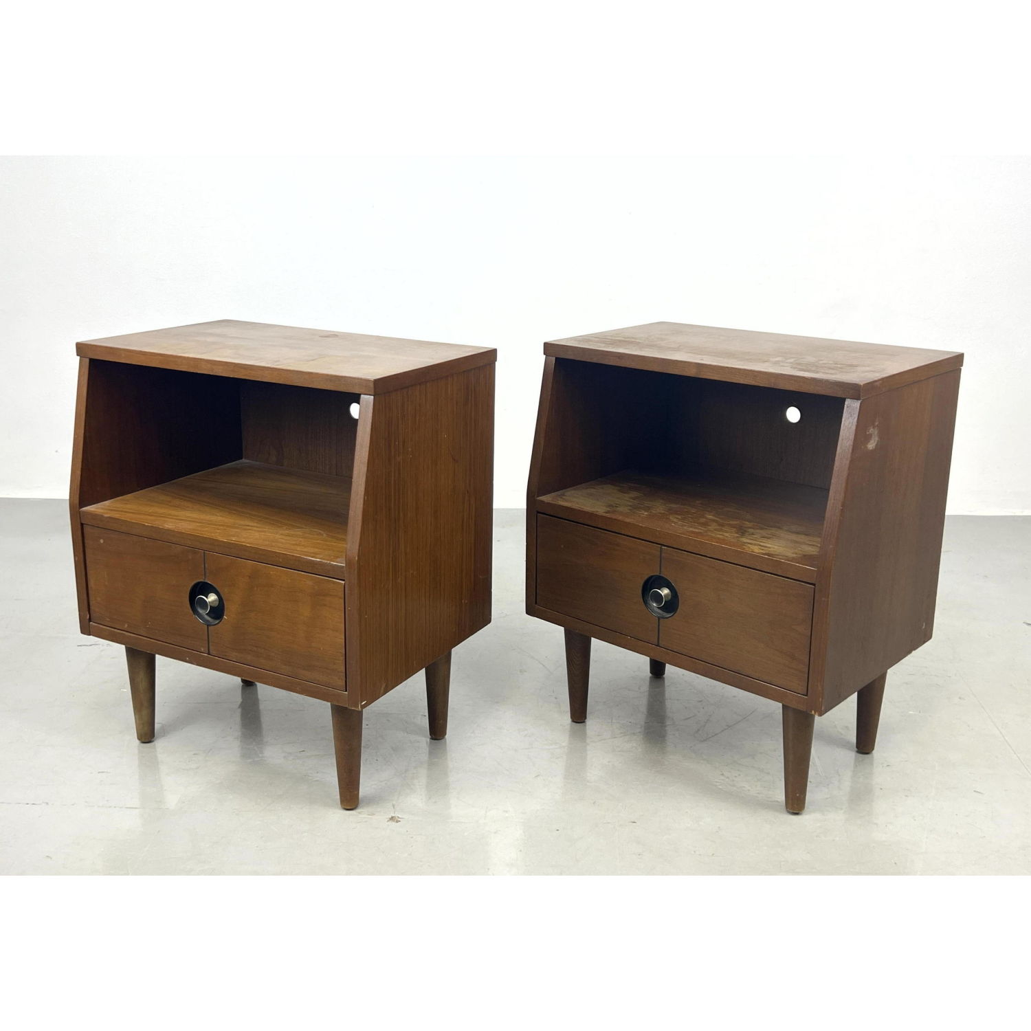 Pr STANLEY American Modern Walnut Night