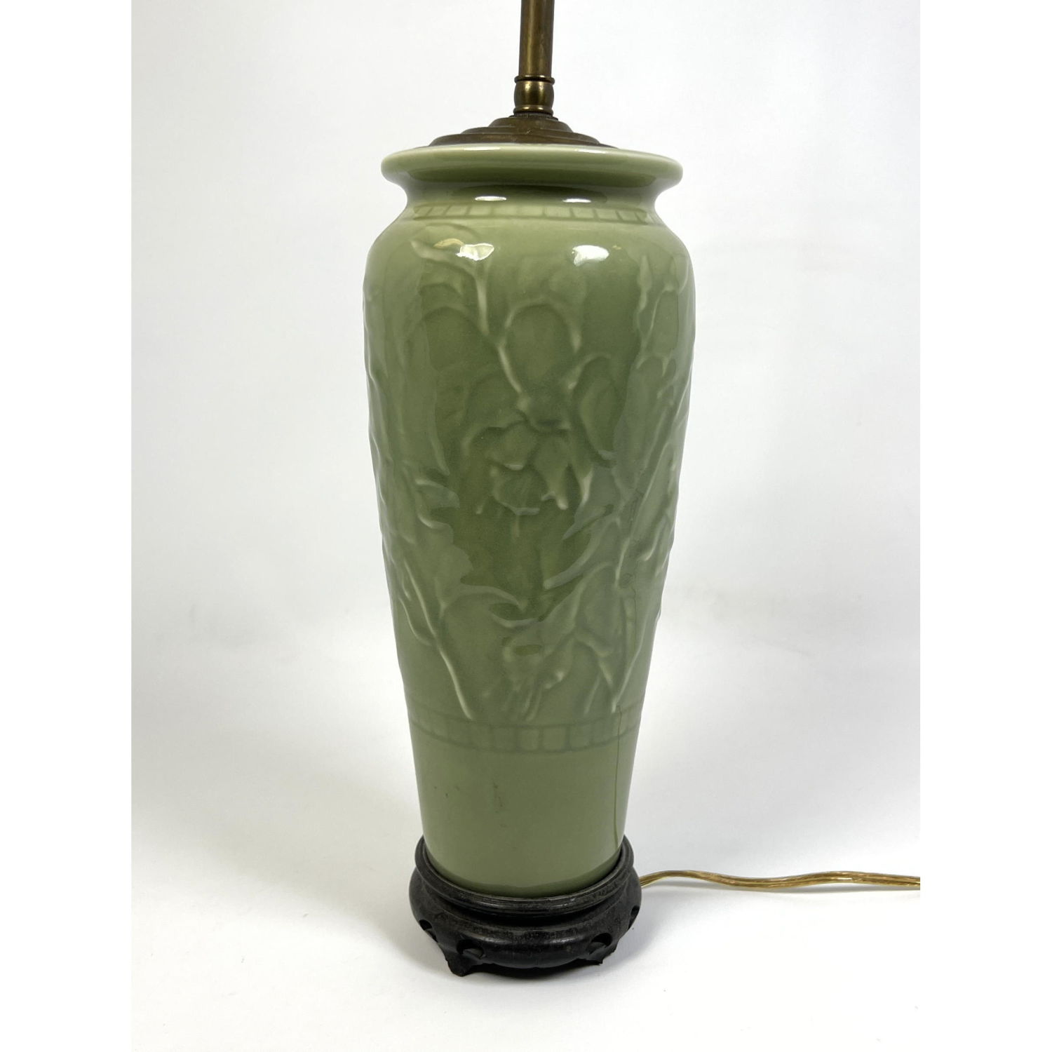 ROOKWOOD Carved Celadon Glazed 2b9247