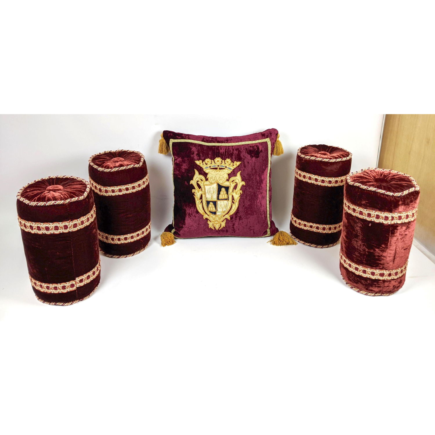 5pc set of Velvet Embroidered Pillow 2b9282