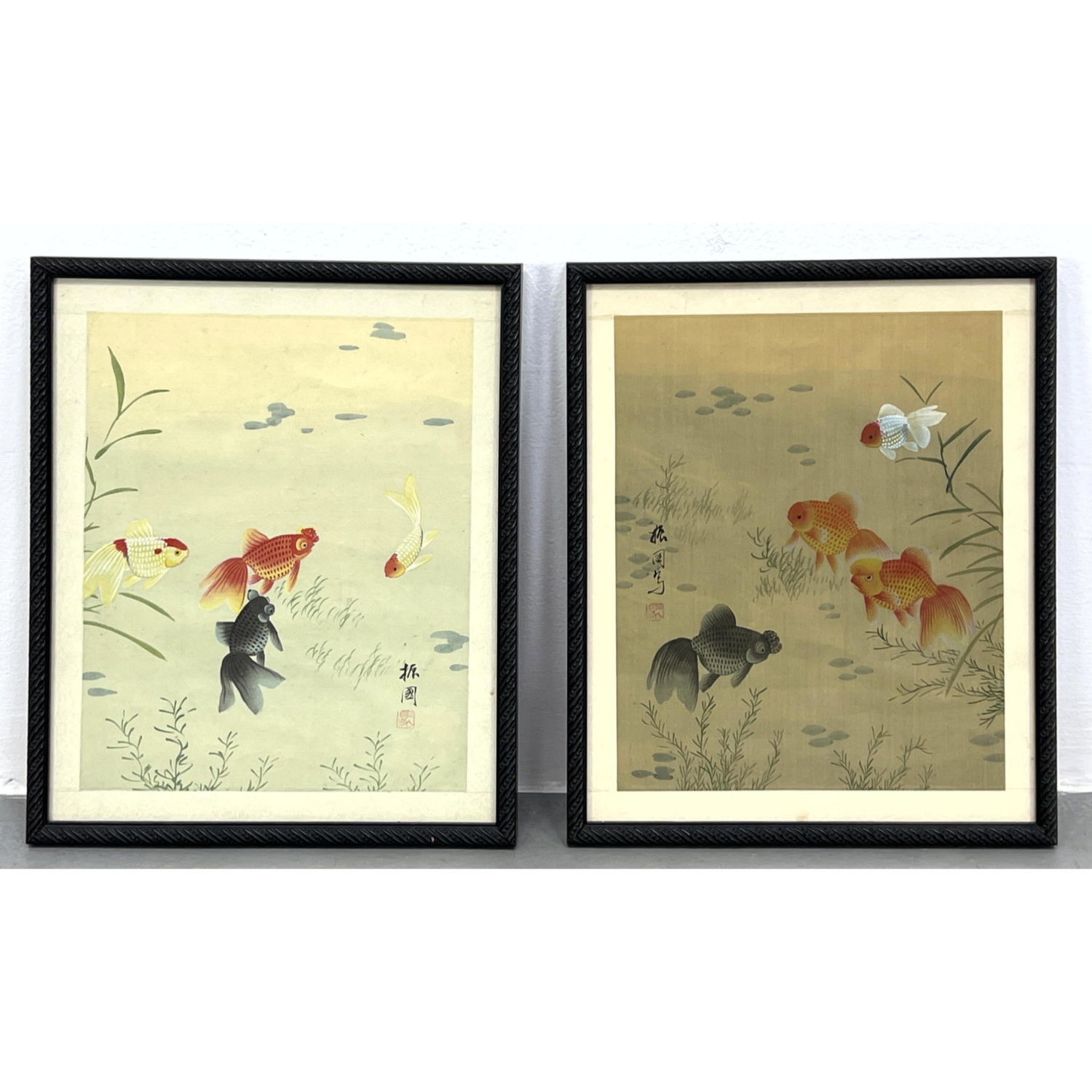 Pr Japanese goldfish prints on 2b9284