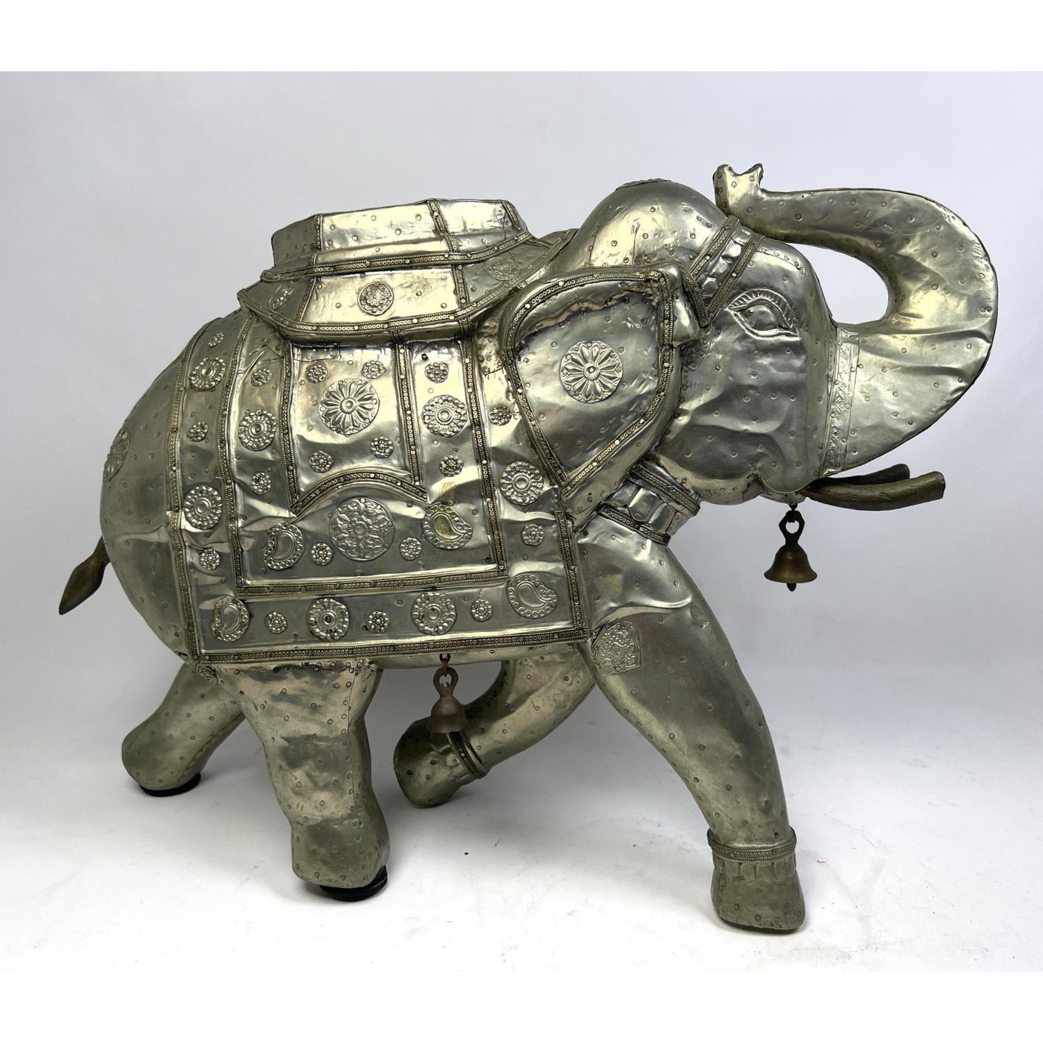 Metal clad Asian Elephant Dimensions  2b92ca