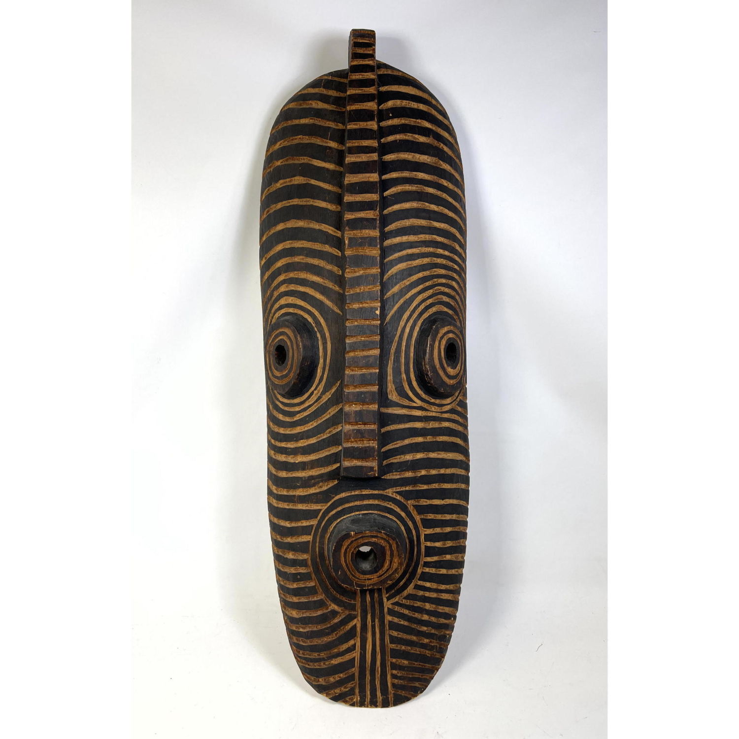 Carved and Painted Wood Tribal 2b92d1