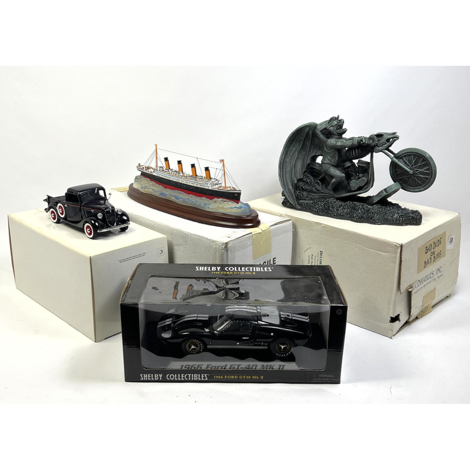 4pcs Collectables Titanic Shelby  2b9313
