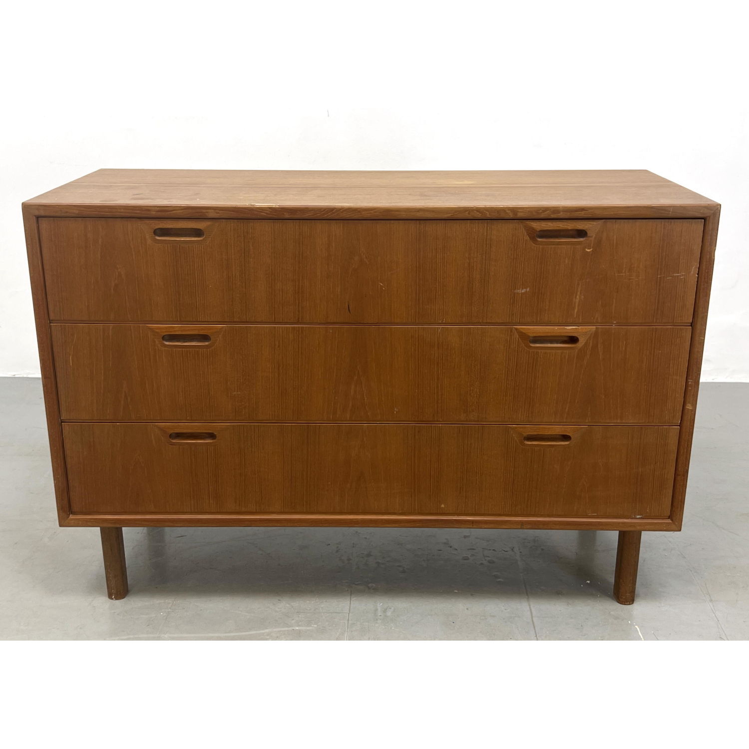 Danish Modern 3 Drawer Chest Dresser.