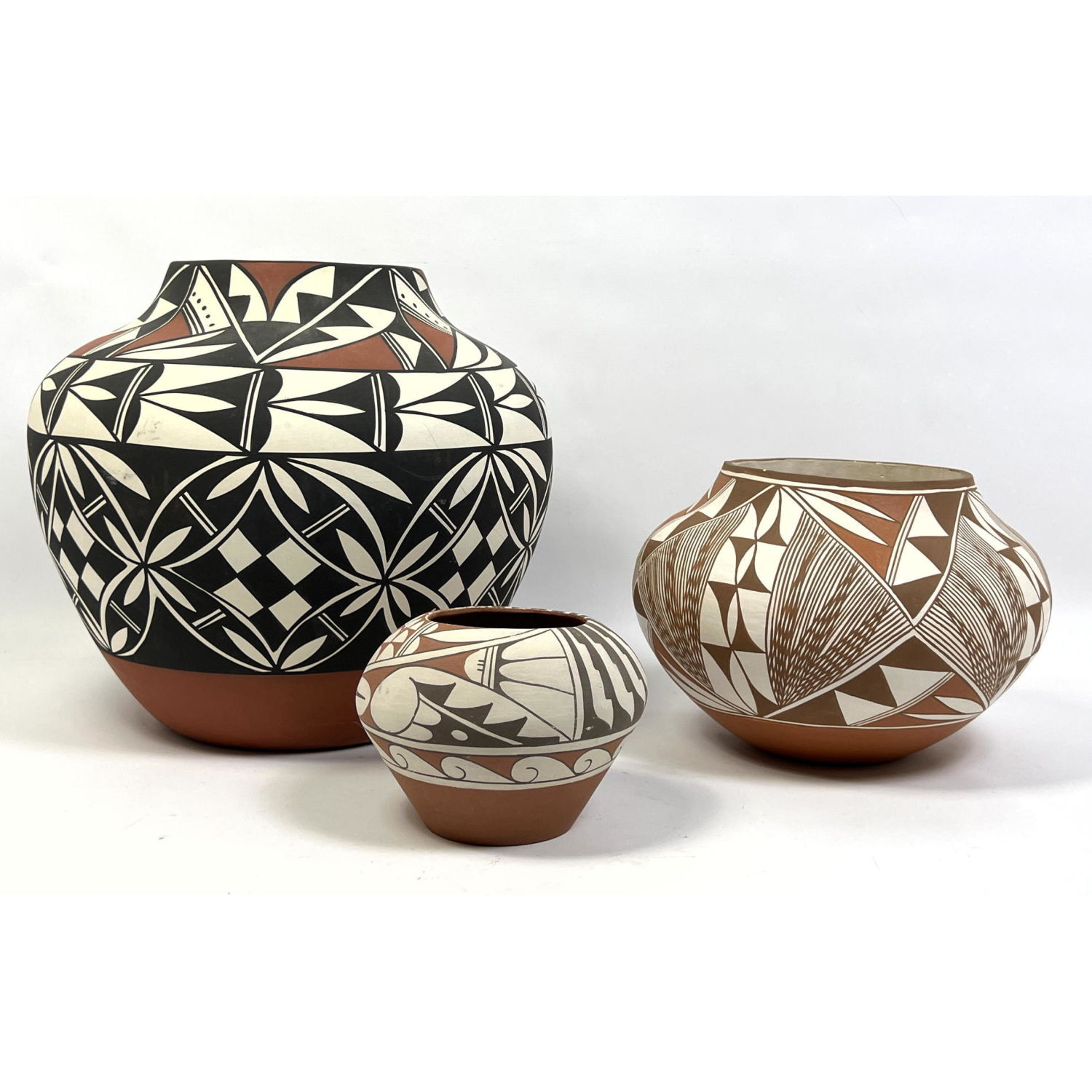 3pcs Southwest American Indian Pottery.