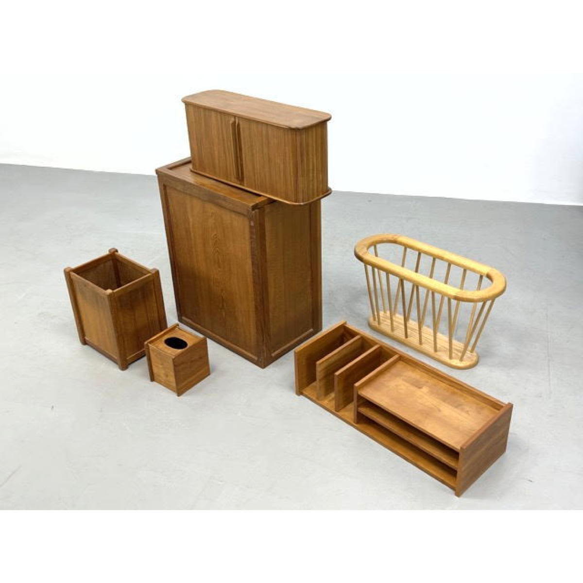 6pc Teak Accessories Magazine racks,