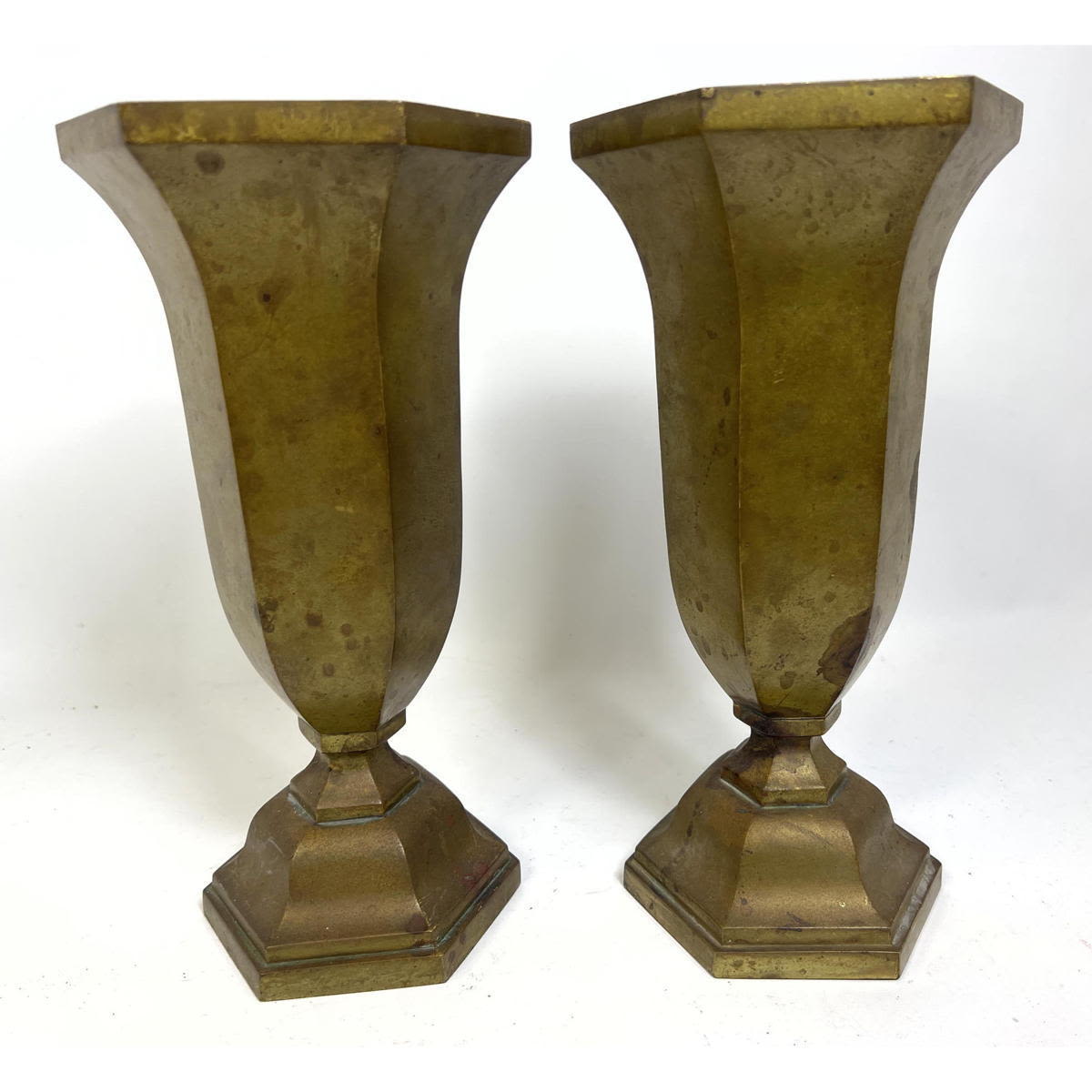 Pr Vintage Brass Hexagonal Urns  2b7eb3