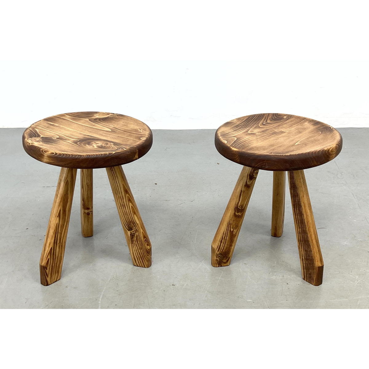 Pr Charlotte Perriand Style stools  2b8082