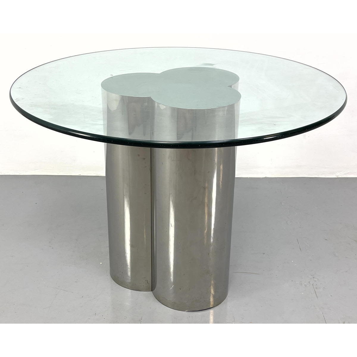 DIA table with silver chrome metal 2b8128