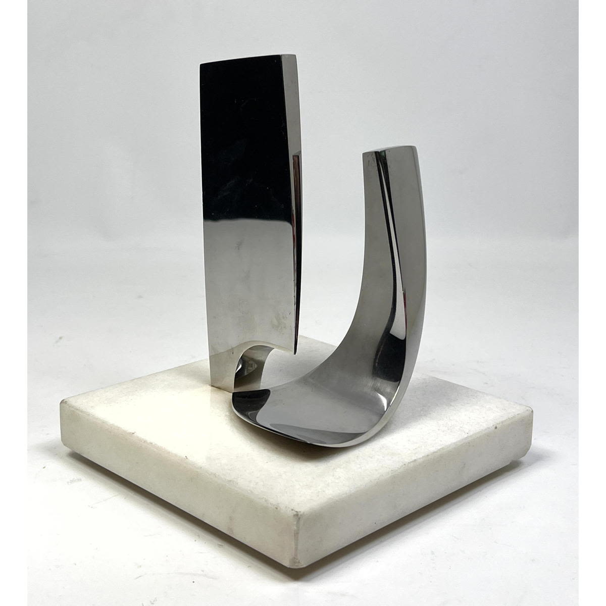 Roy Gussow Abstract modern sculpture  2b8261