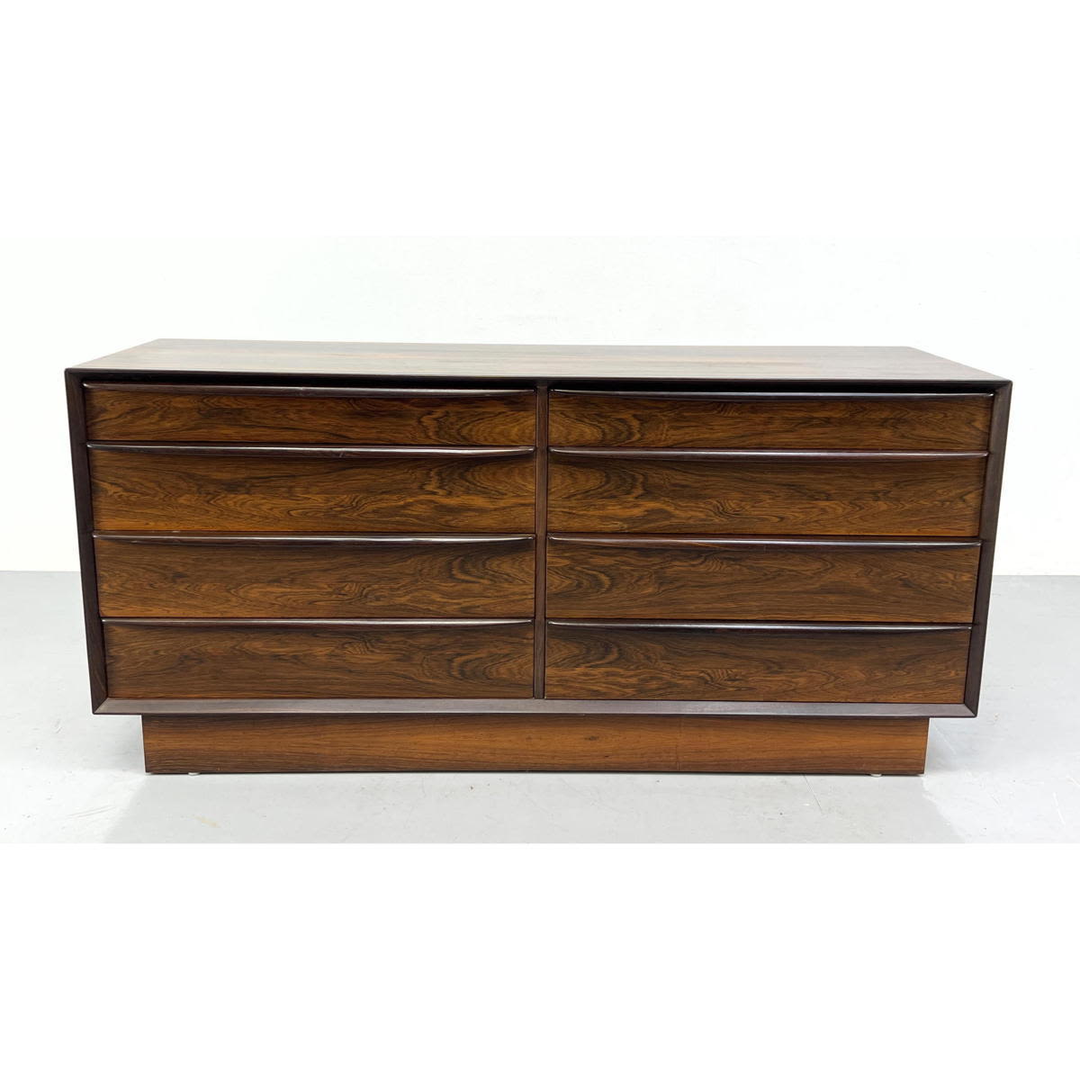 Rosewood Danish Modern Low Chest 2b8344