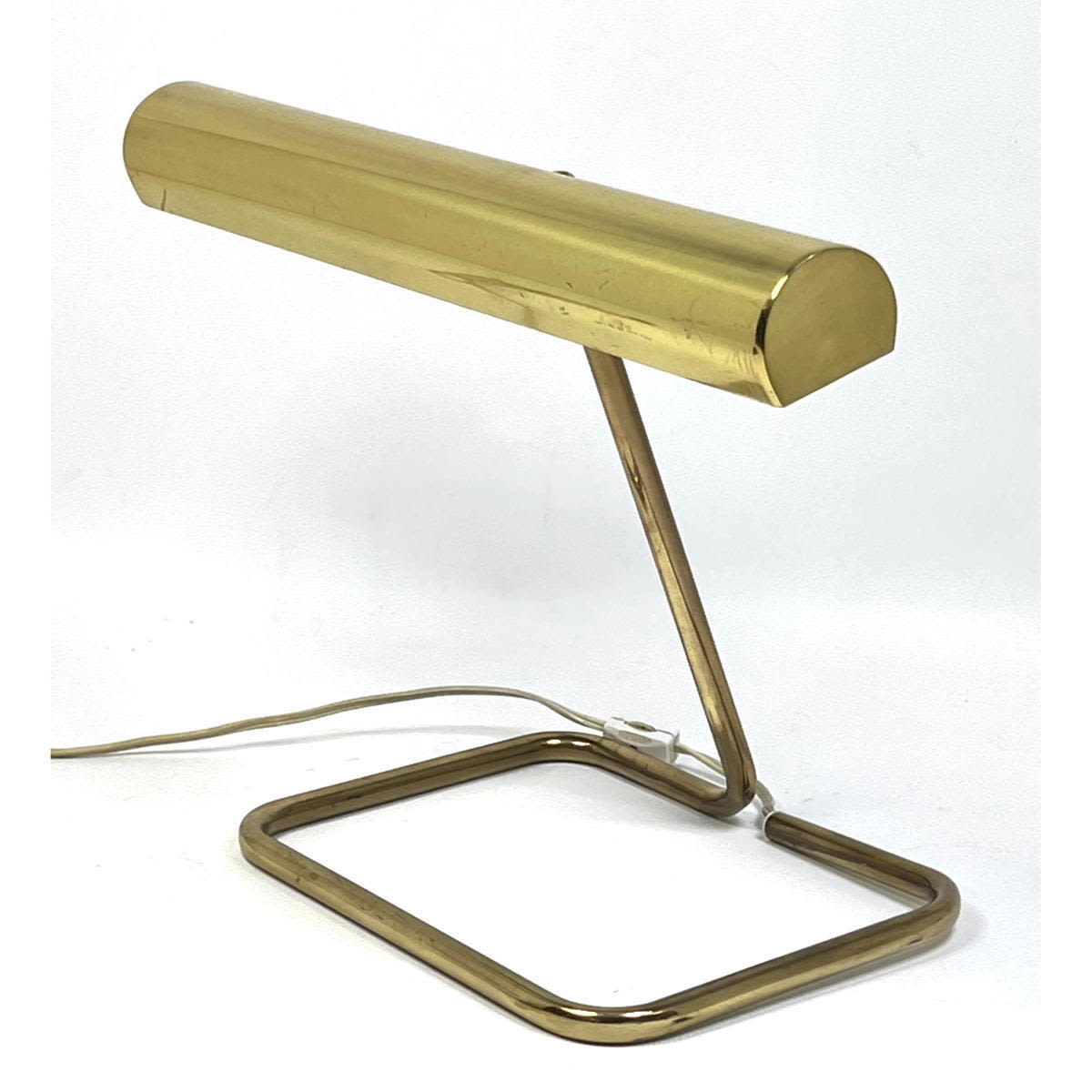 Koch and Lowy Brass desk lamp 

Dimensions: