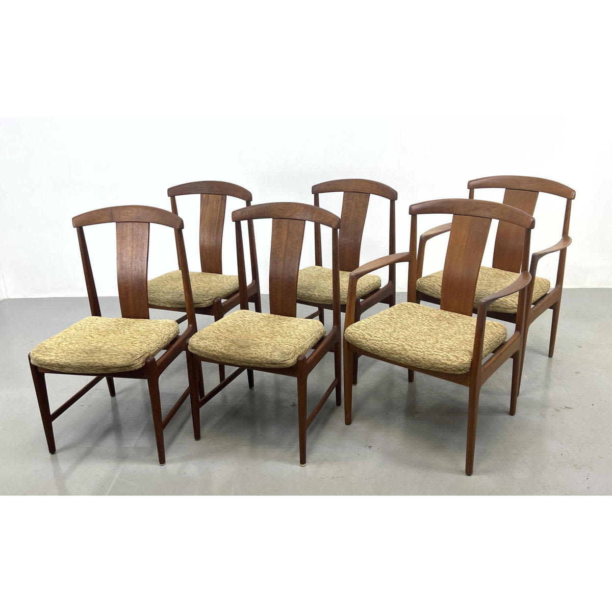 Set 6 Danish Modern Dining Chairs  2b8415