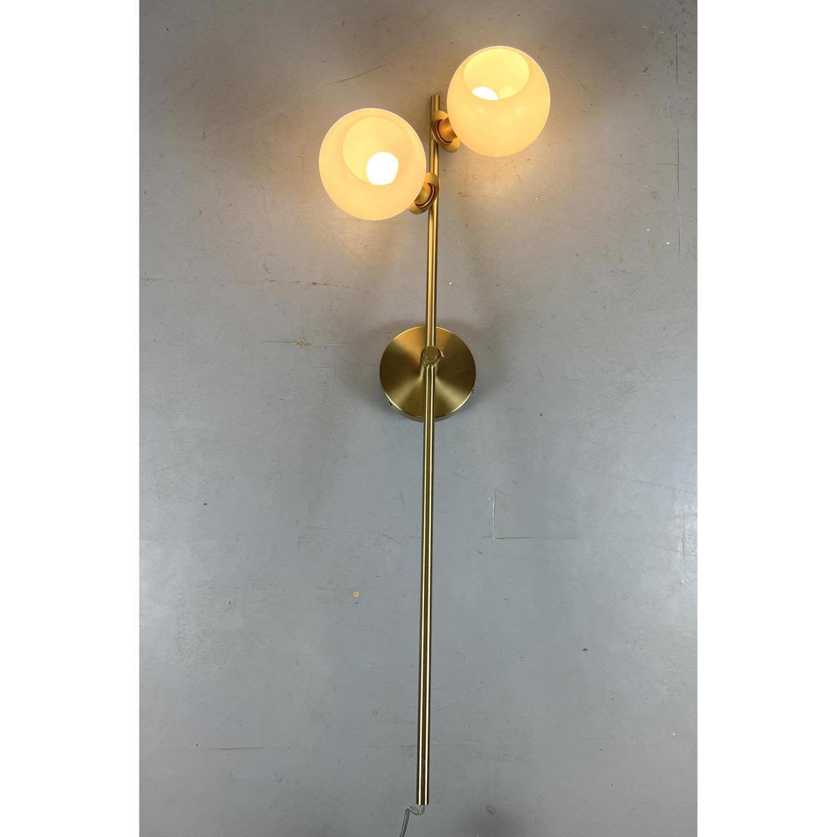 Contemporary Brass colored metal 2b8593