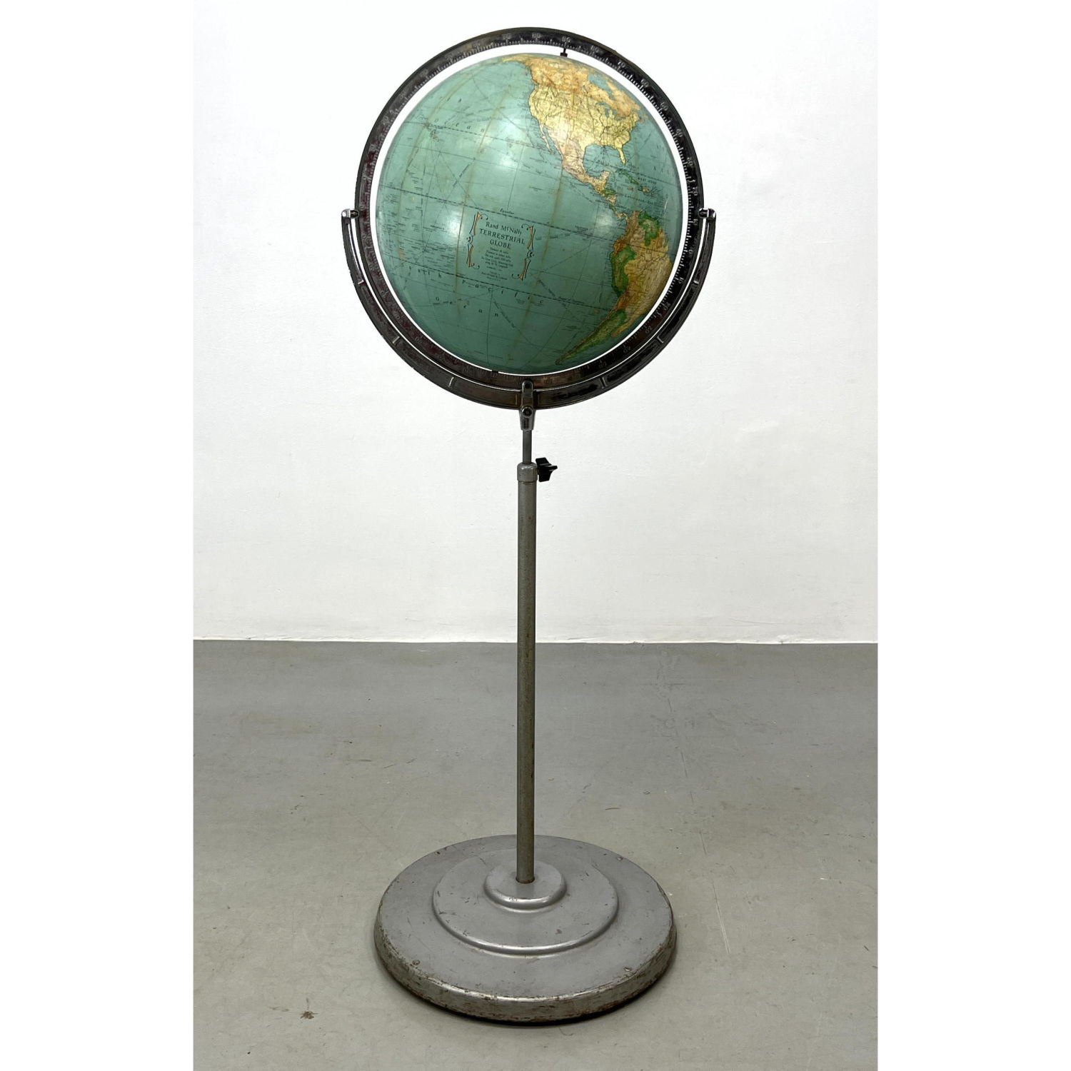 Vintage RAND McNALLY World Globe 2b88d2