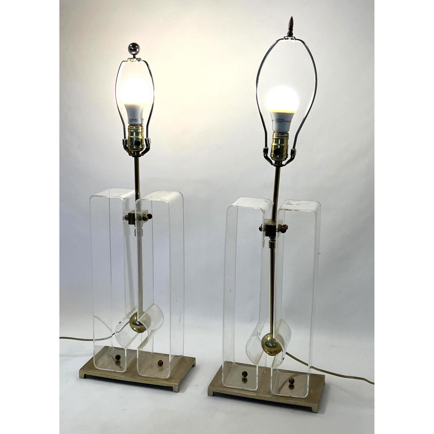 Laurel lucite and brass table lamps 2b88fa