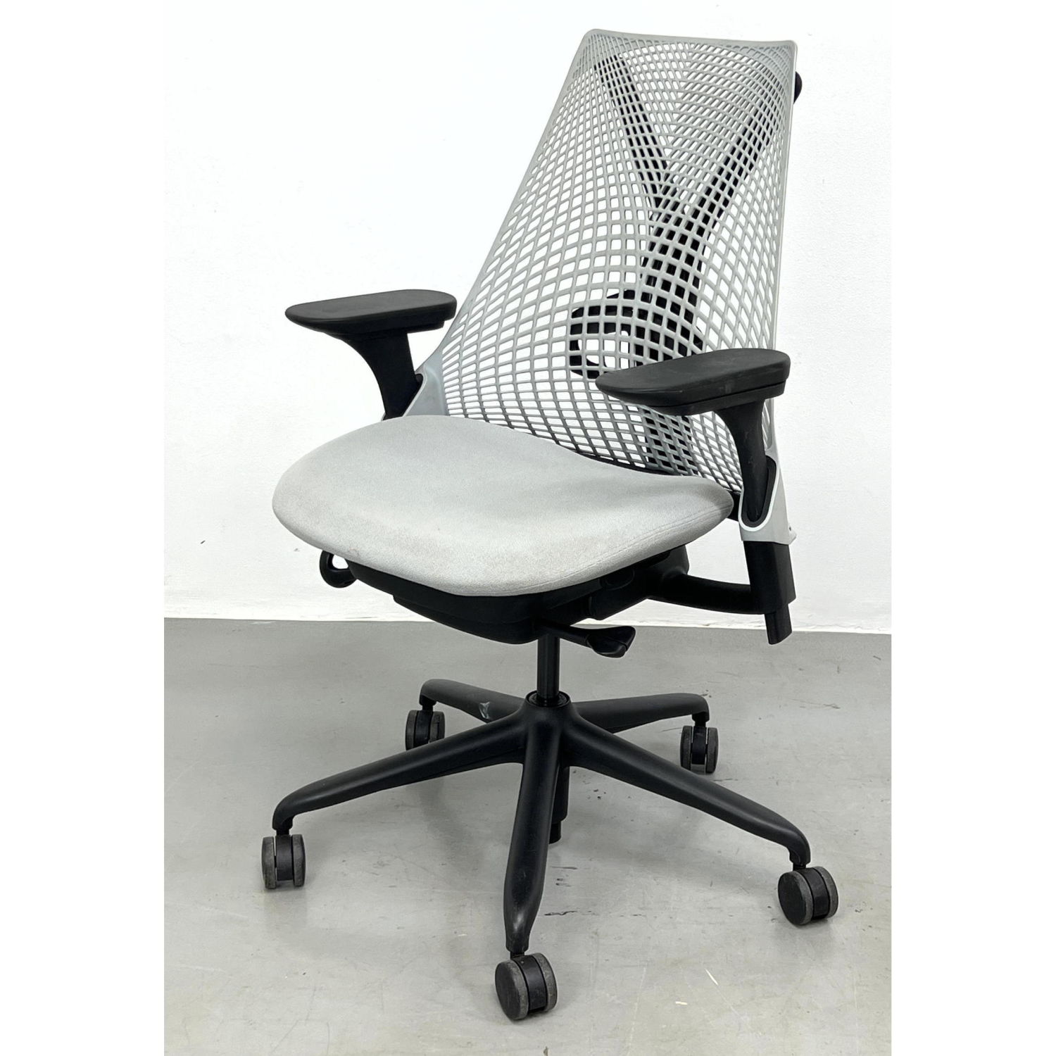 Herman miller office desk chair 2b8924