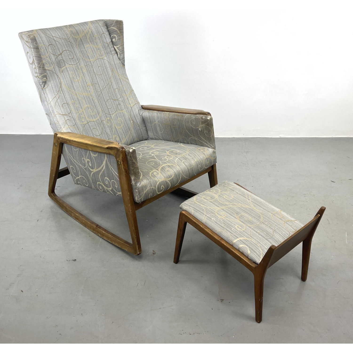 2pc Modernist Rocking Chair and 2b8931