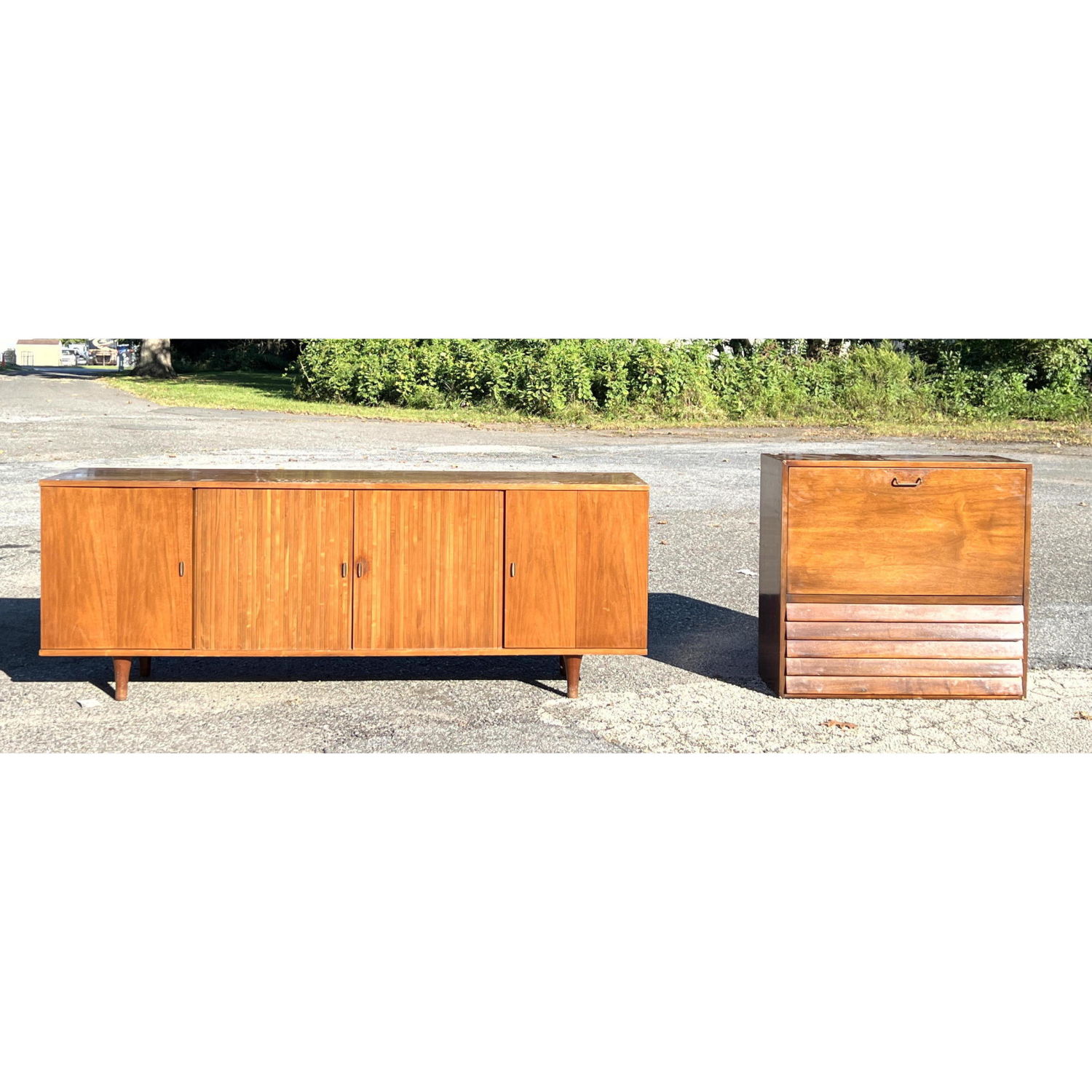 2pc AMERICAN of MARTINSVILLE Credenza