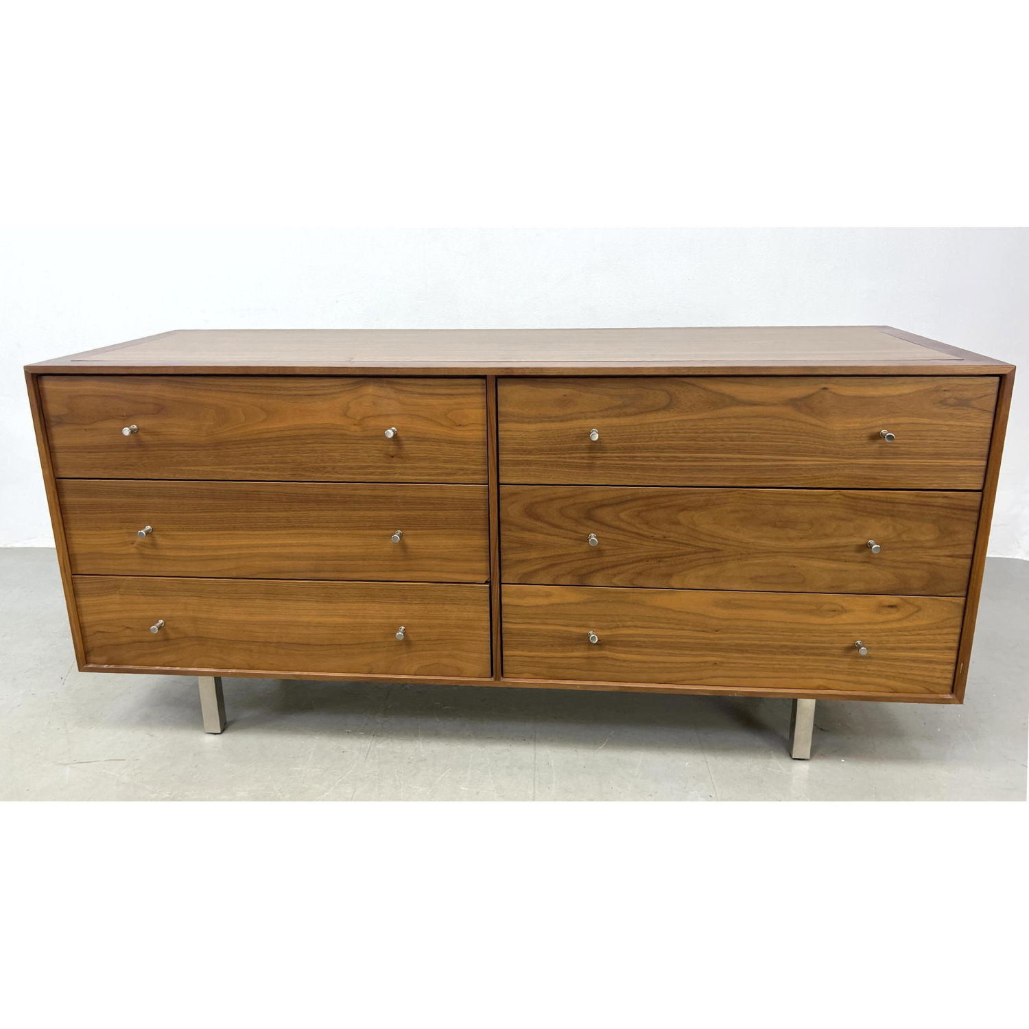 Contemporary modernist double dresser  2b8953