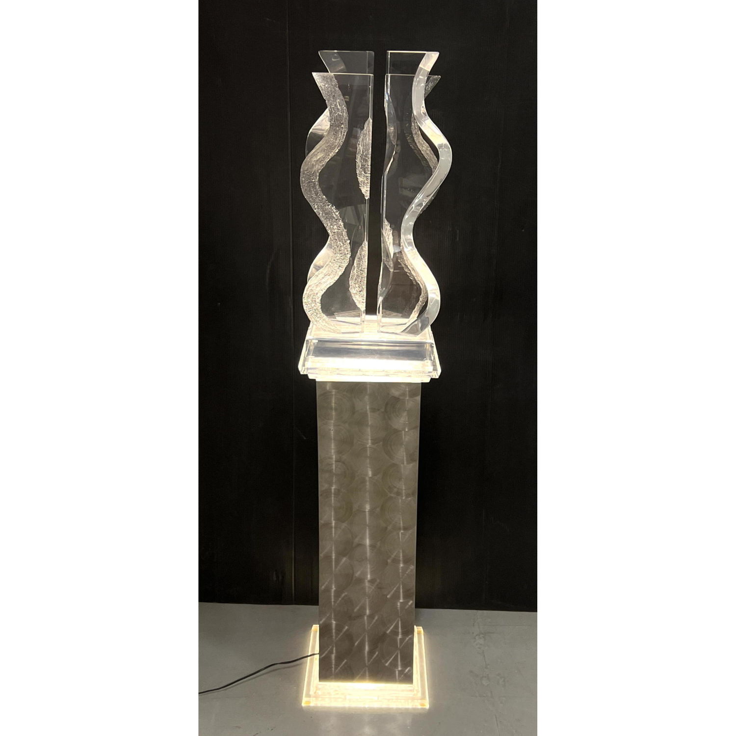 HAZIZA Abstract Modernist Lucite