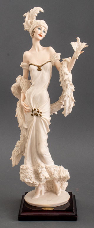 GIUSEPPE ARMANI LADY WITH DOVE PORCELAIN